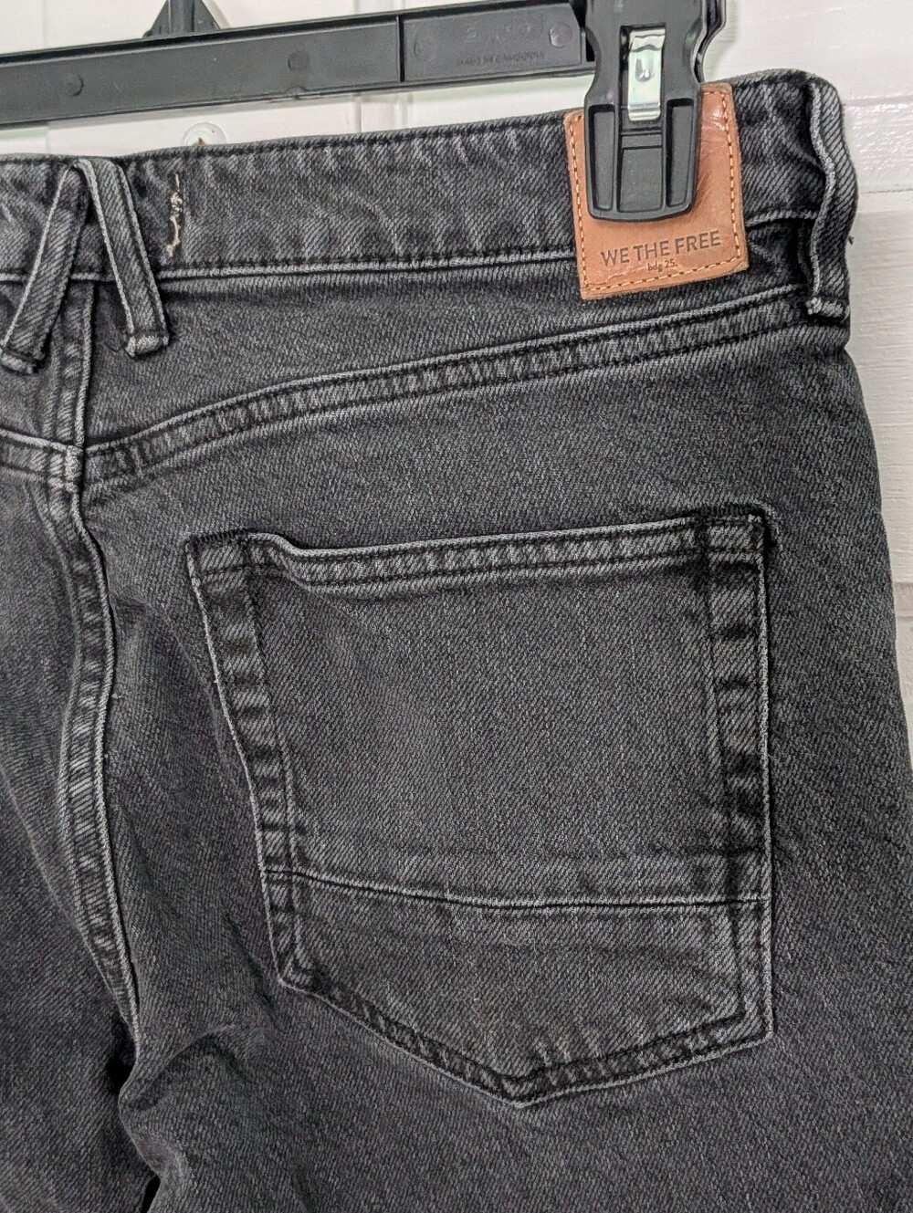 We The Free Twenty Seven Black Straight Leg Jeans Size 27 - Picture 5 of 6